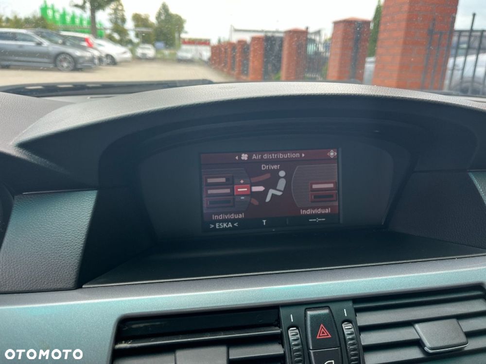 BMW Seria 5 520d - 12