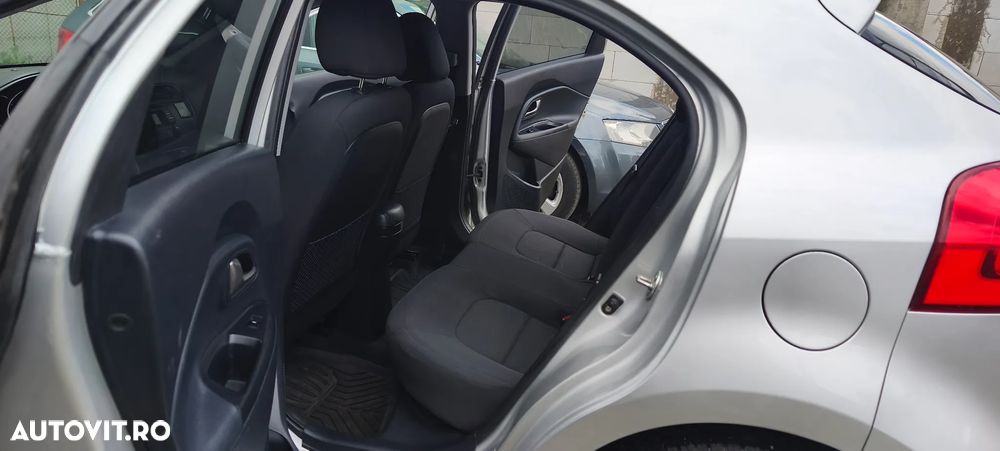 Kia Rio 1.4 CRDI Platinum Edition - 31