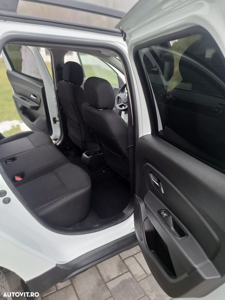 Dacia Duster 1.5 Blue dCi Prestige - 11