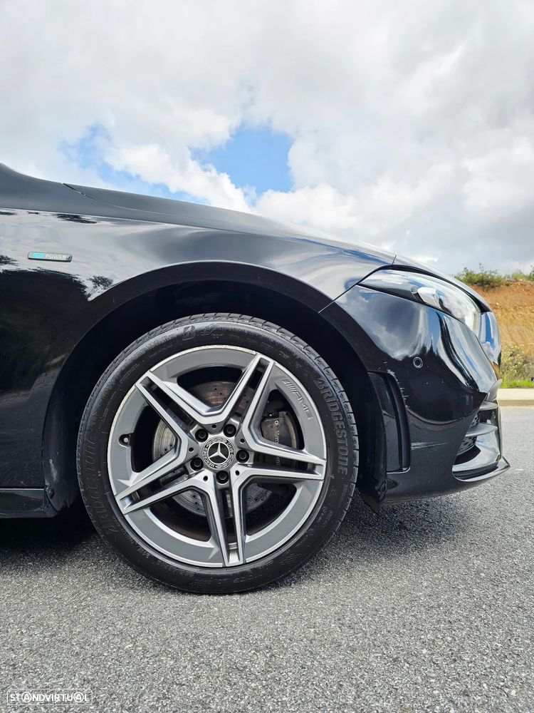 Mercedes-Benz A 250 e 8G-DCT AMG Line - 8