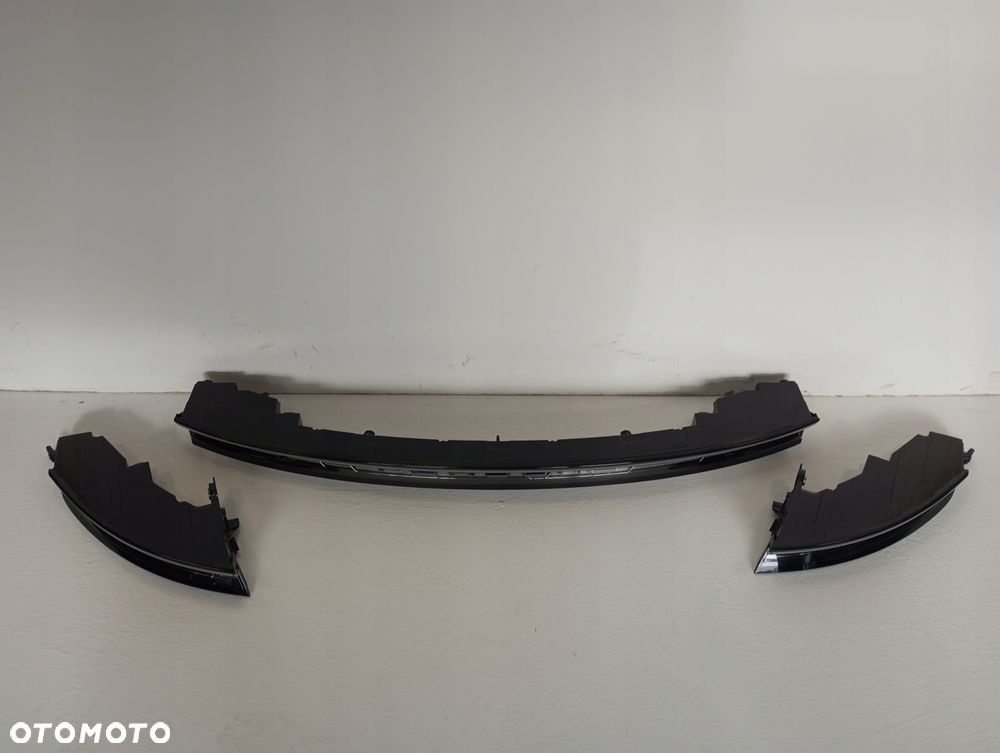 Lampa TYLNA PORSCHE TAYCAN 9J0-945082-K 9J0-945095-A 9J0-945096-K - 1