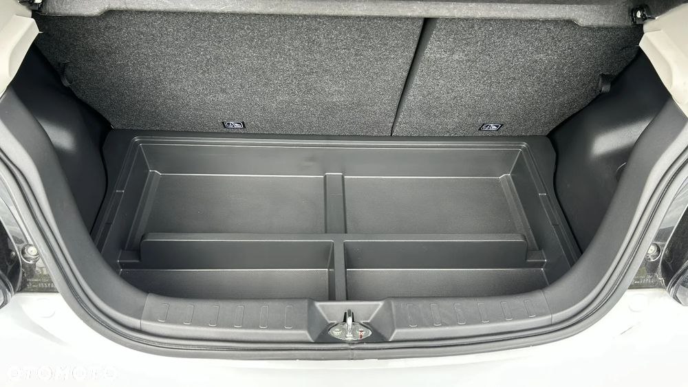 Mitsubishi Space Star 1.2 AS&G Instyle CVT - 10