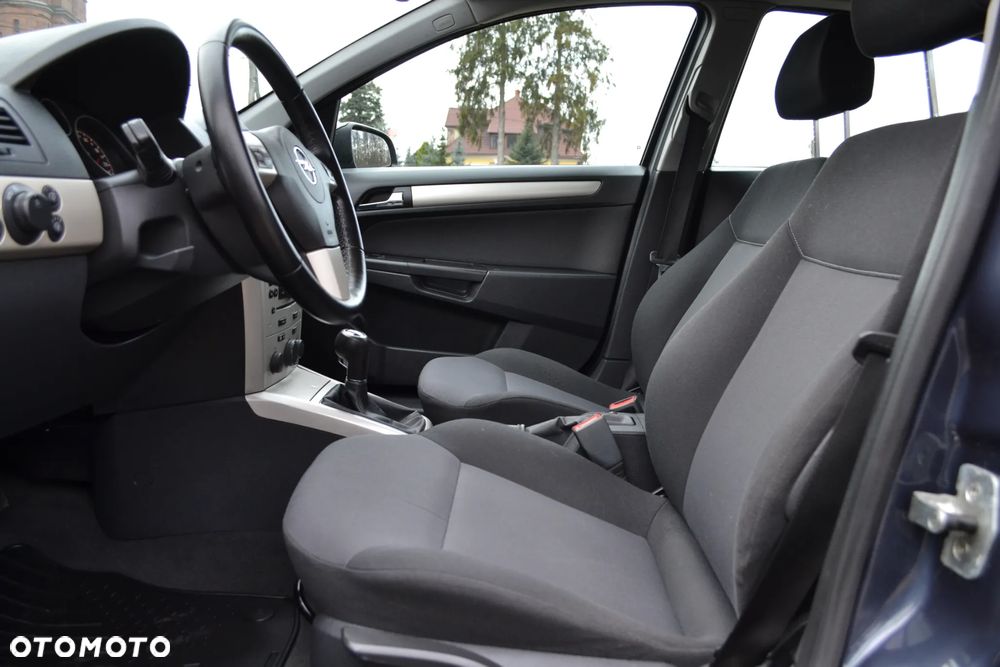 Opel Astra - 19