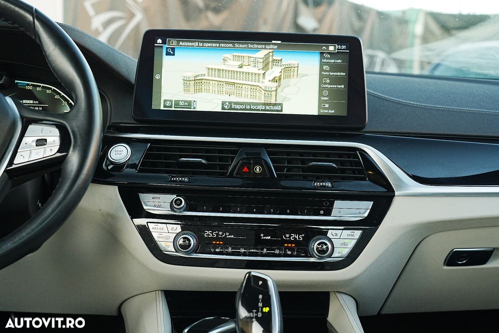 BMW Seria 5 530e Aut. Luxury Line - 25