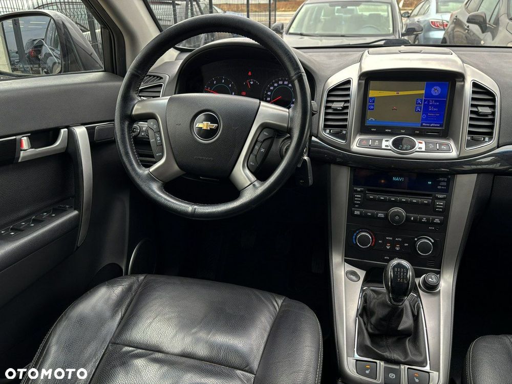 Chevrolet Captiva 2.2 2WD LT+ - 24