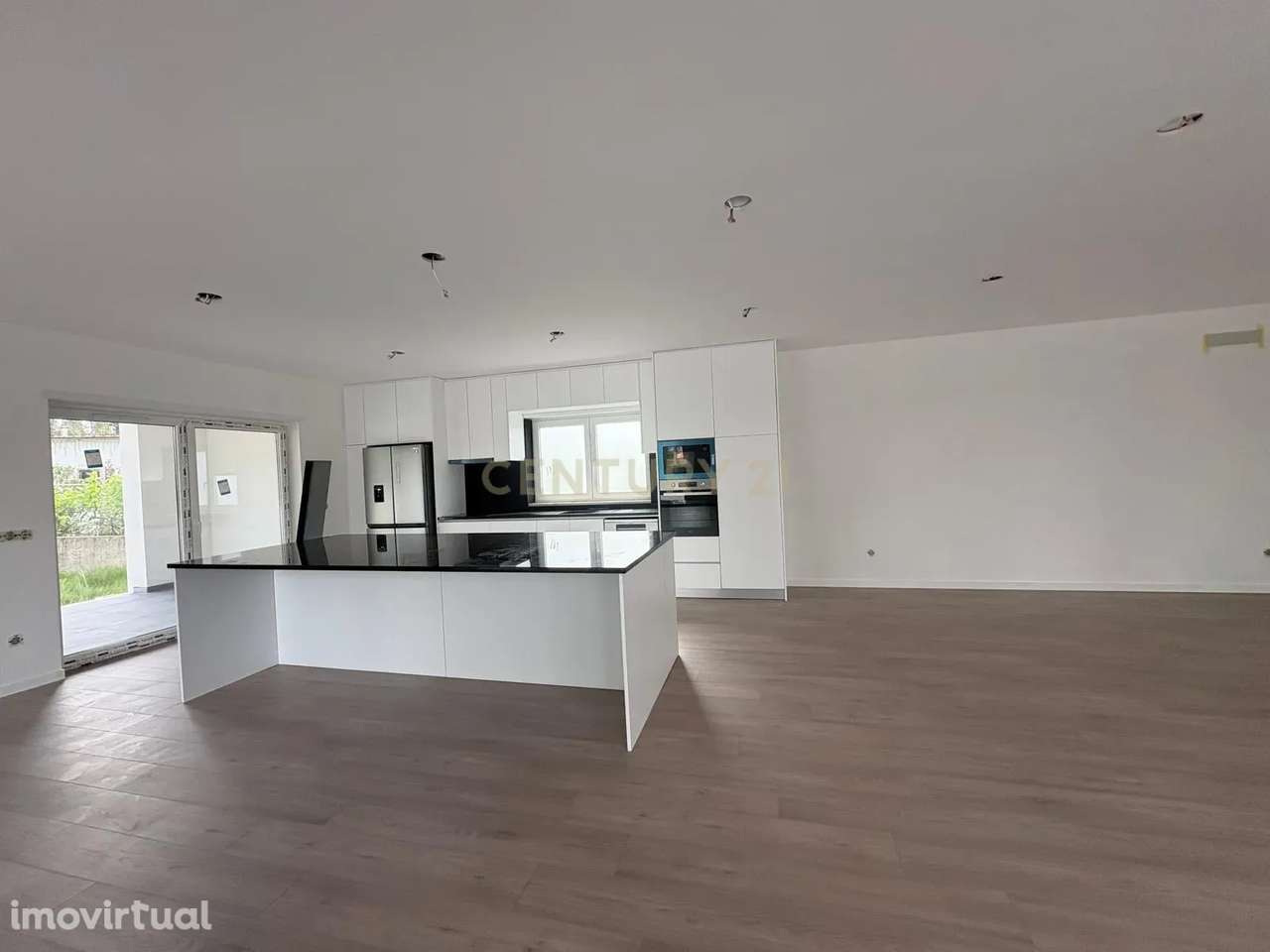 Moradia T3 Nova com acabamentos de qualidade - Grande imagem: 5/33