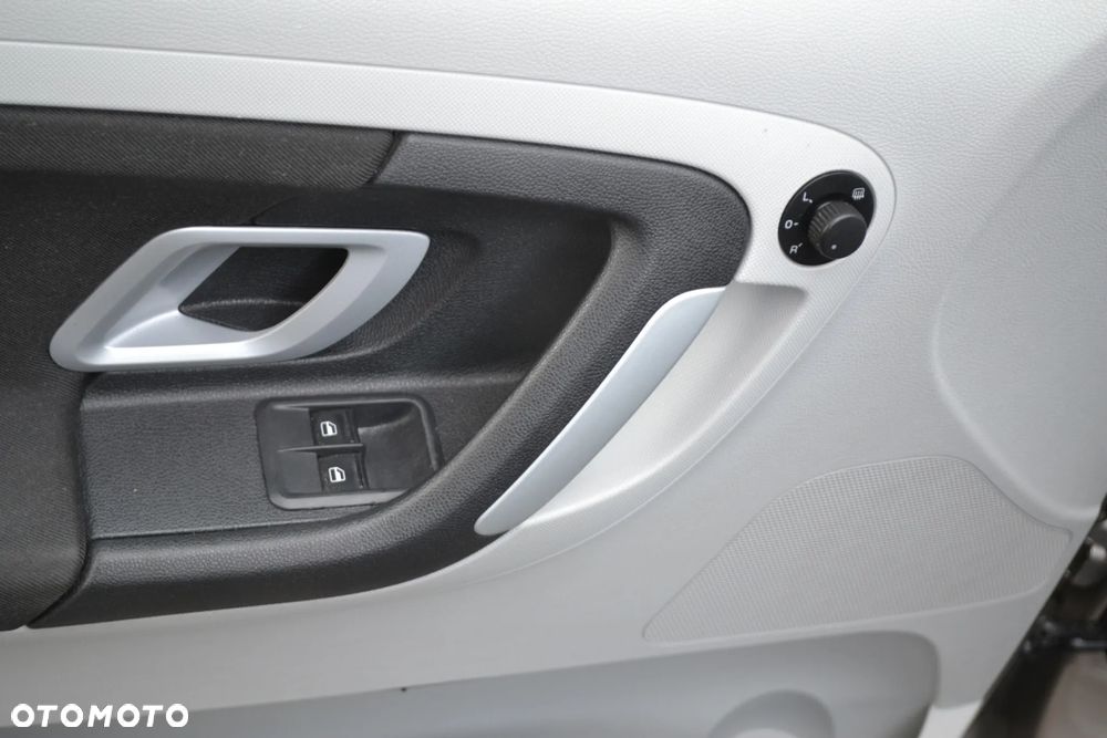 Skoda Fabia 1.4 16V Ambiente - 23