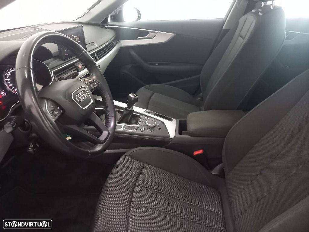 Audi A4 2.0 TDI - 12