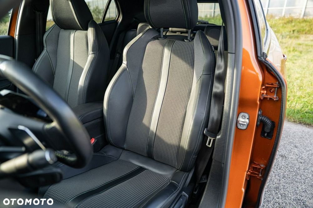 Peugeot 2008 - 24