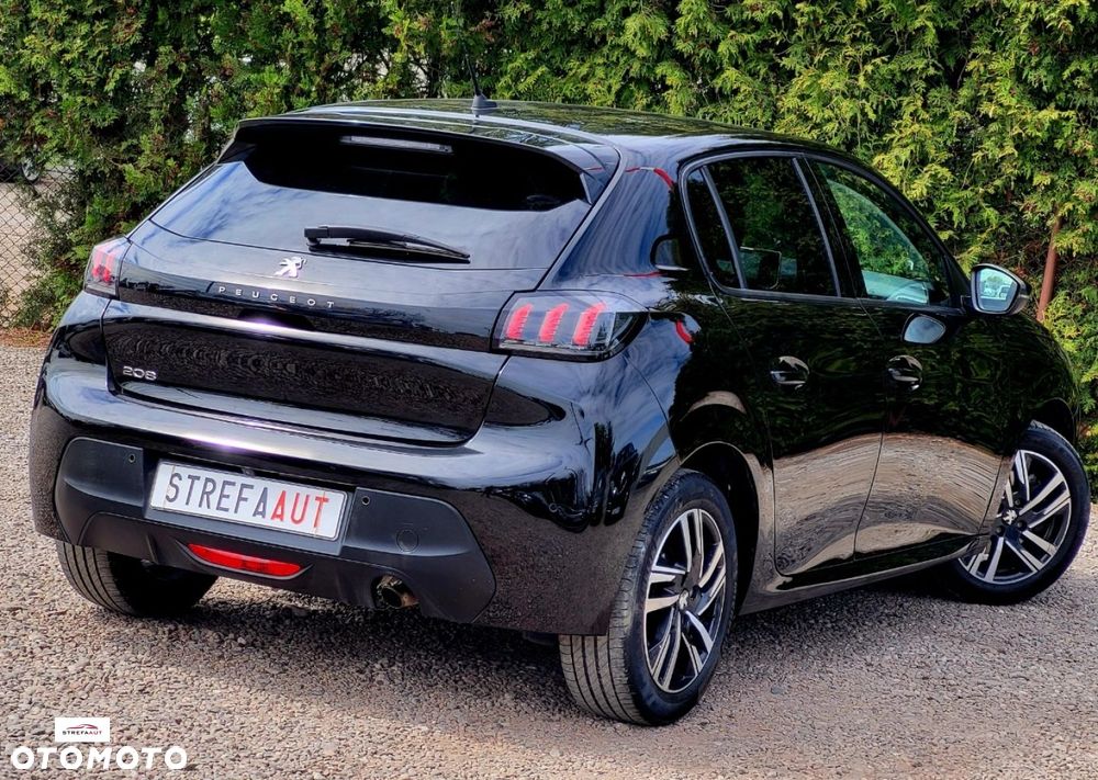 Peugeot 208 - 4