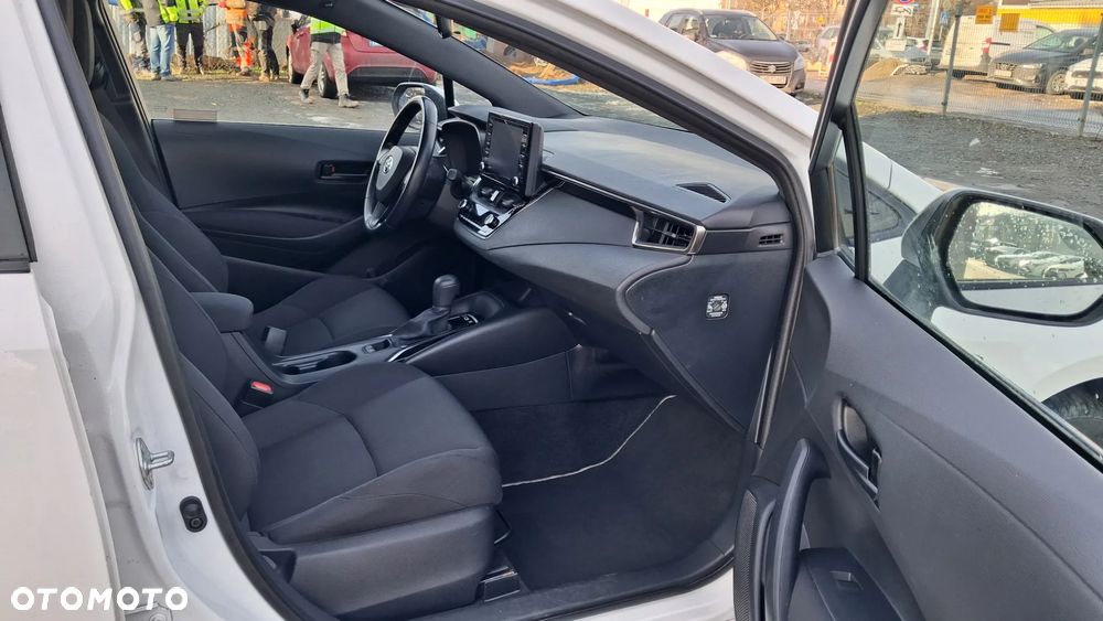 Toyota Corolla 1.8 Hybrid Active - 13