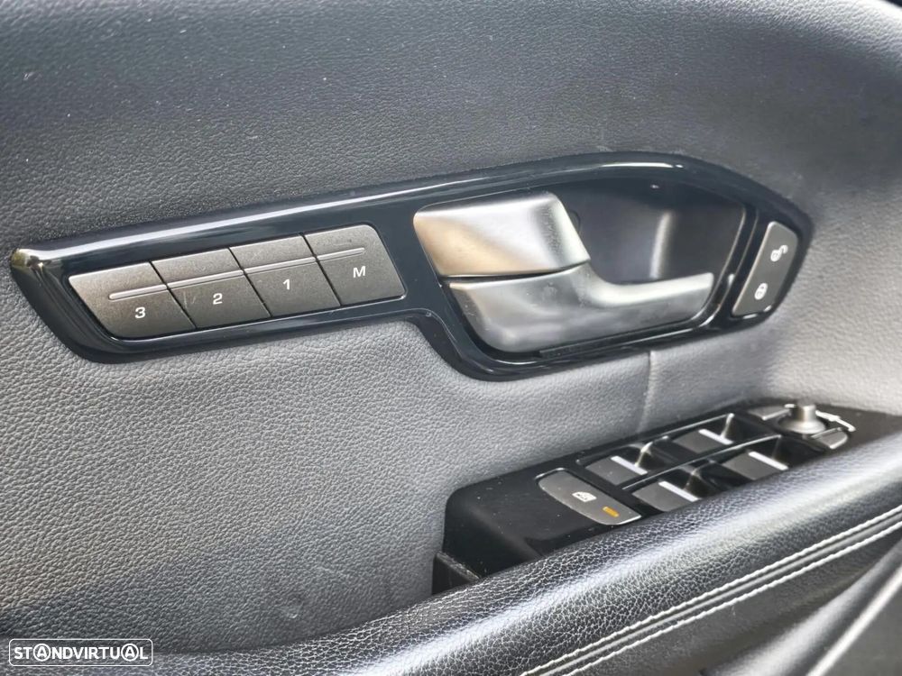 Land Rover Range Rover Evoque 2.0 TD4 SE Dynamic Special Edition - 35