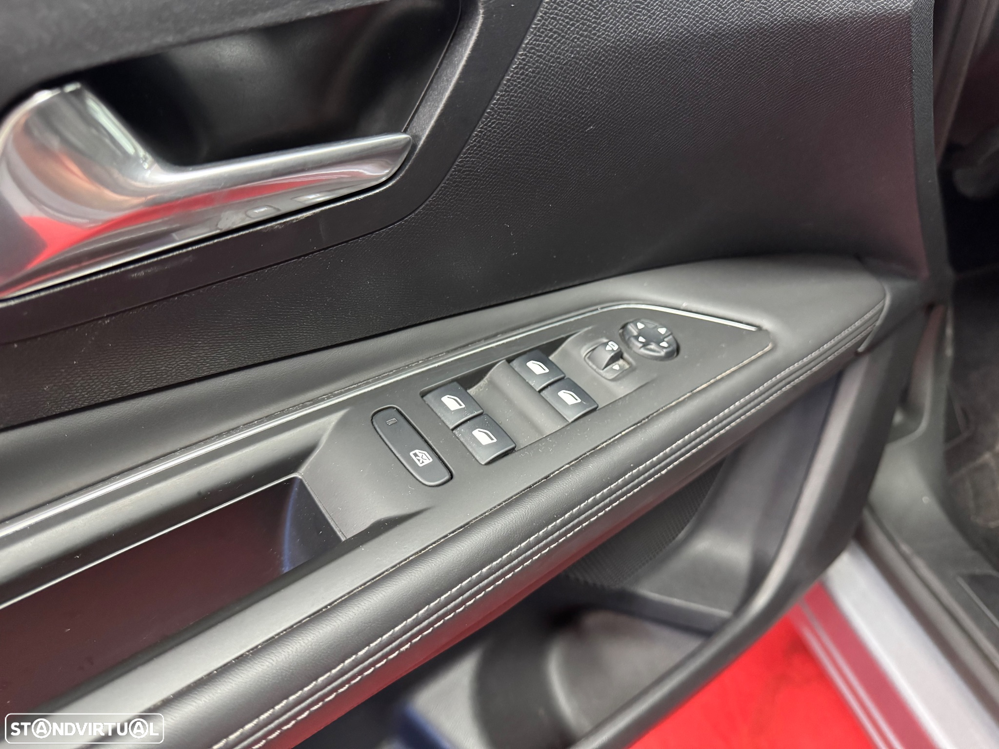 Peugeot 3008 PureTech 130 Stop & Start GPF EAT8 Allure - 19