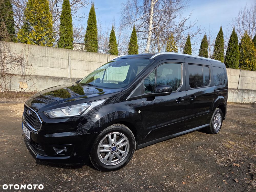 Ford Tourneo Connect Grand - 36