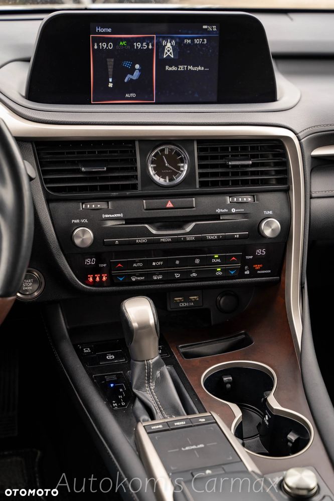 Lexus RX - 18