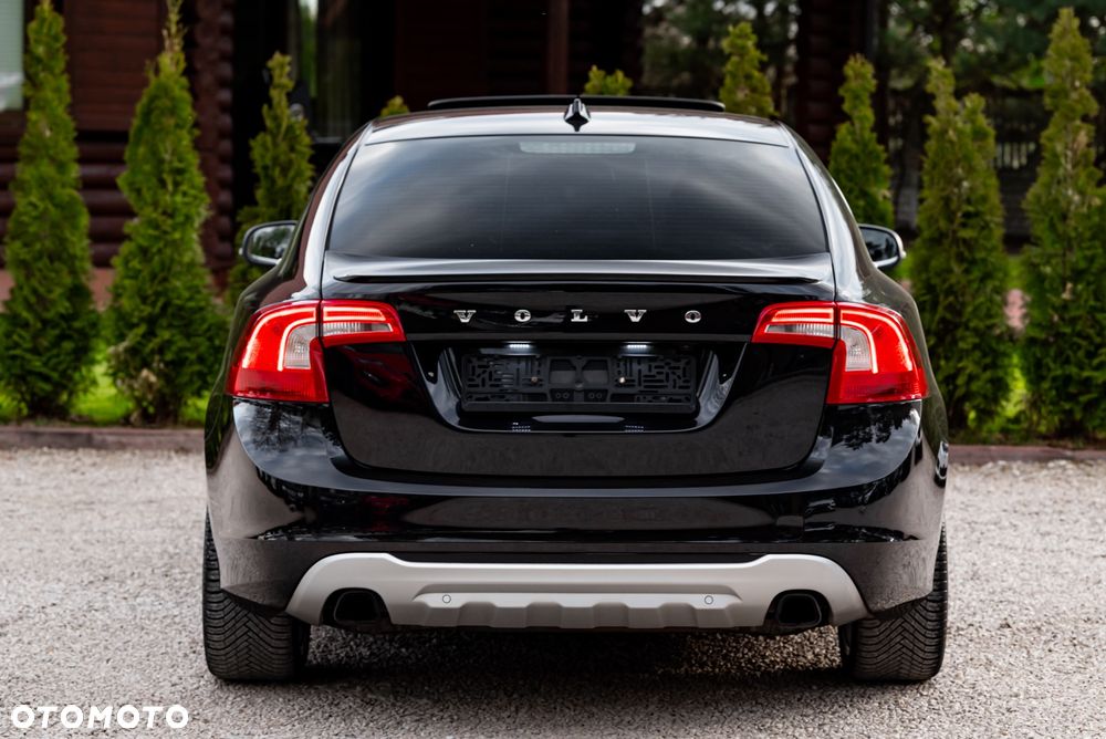 Volvo S60 D5 AWD Geartronic RDesign - 8