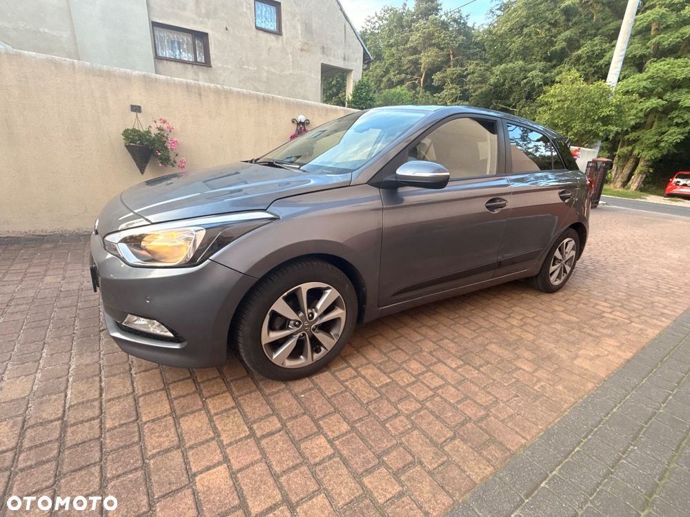 Hyundai i20 1.4 Premium - 6
