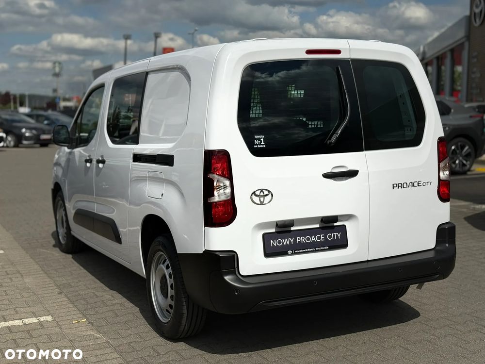 Toyota Proace City - 8