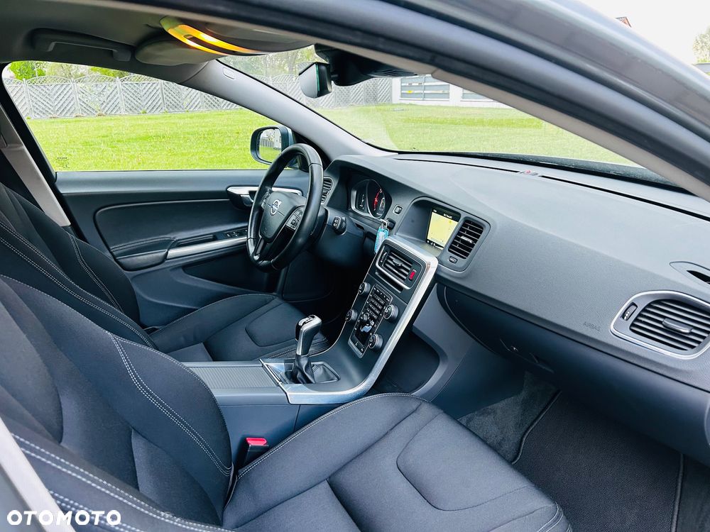 Volvo V60 D3 Kinetic - 18