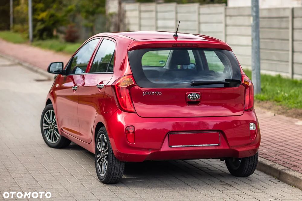 Kia Picanto 1.0 Dream Team Edition - 13