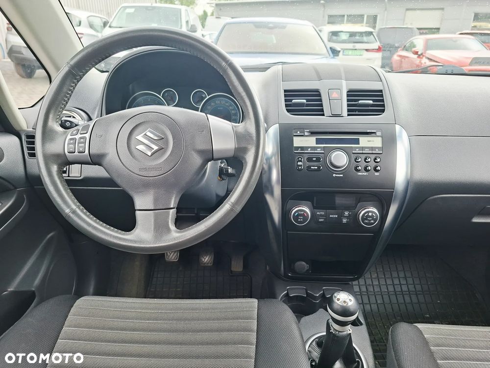Suzuki SX4 1.6 Comfort - 16