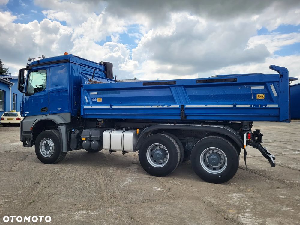 Mercedes-Benz AROCS 2643 6x4 wywrotka Meiller Bordmatic z Niemiec - 17