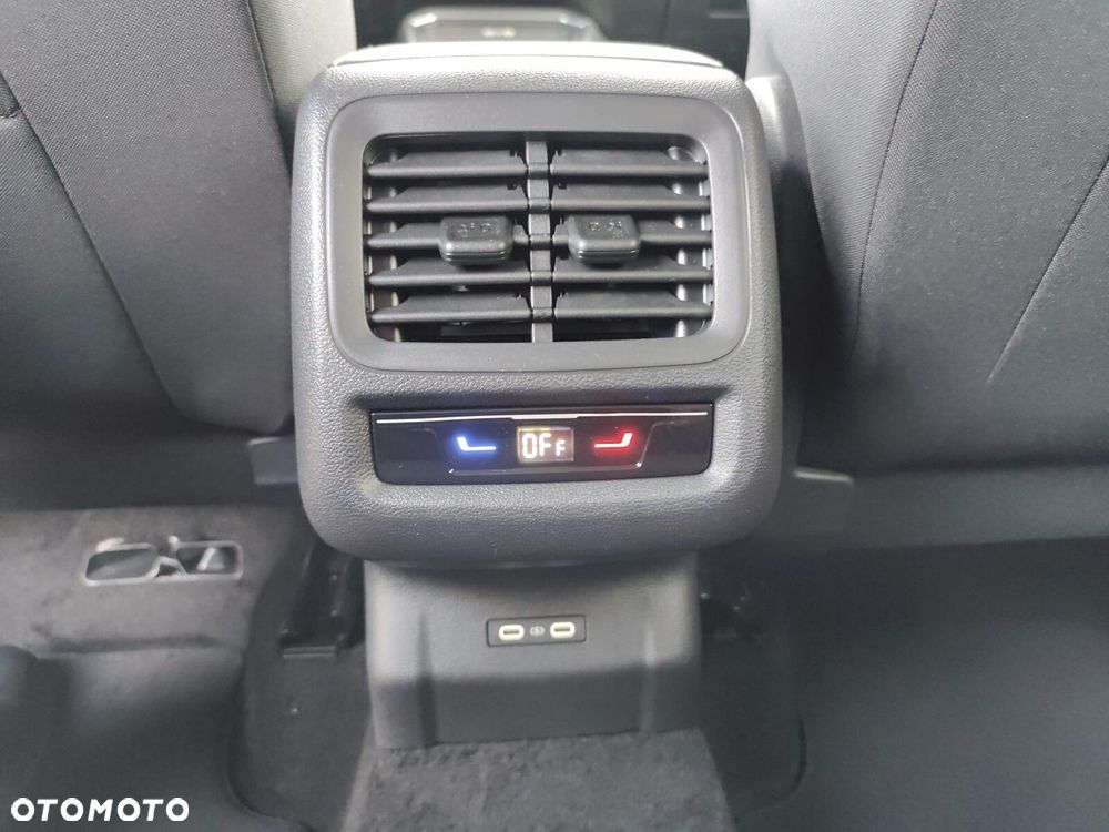 Volkswagen T-Roc 1.5 TSI Life DSG - 26