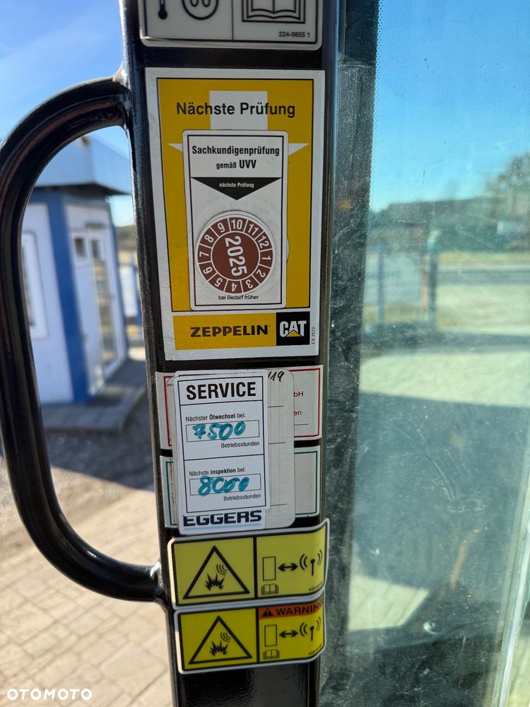 Caterpillar 908M - 15