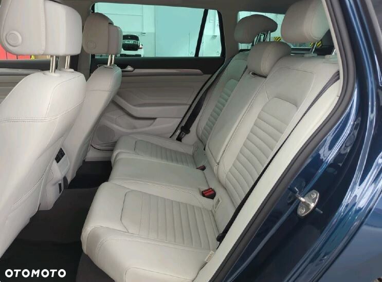 Volkswagen Passat Variant - 7