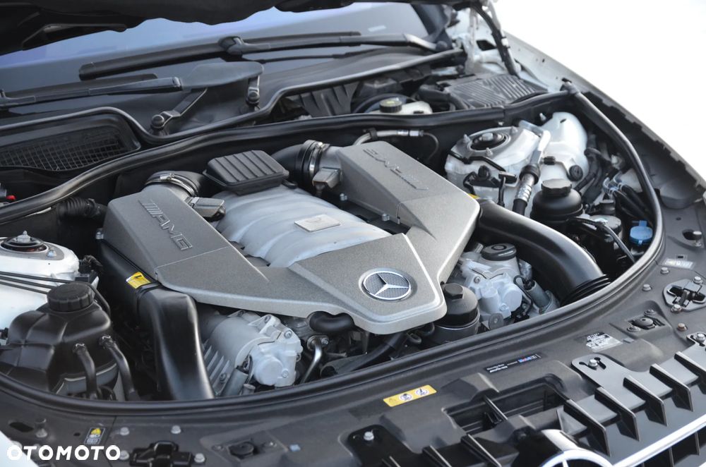 Mercedes-Benz CL 63 AMG - 37