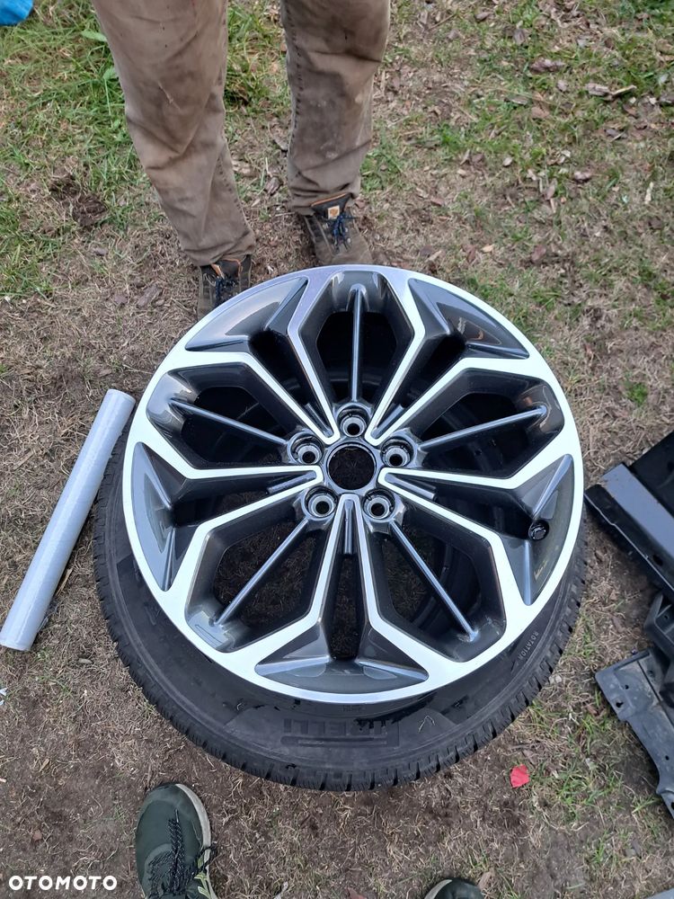 Felga aluminiowa Ford Focus IV MK-4 18" 8.0Jx18H2 ET 55 JX7C-S1A - 2