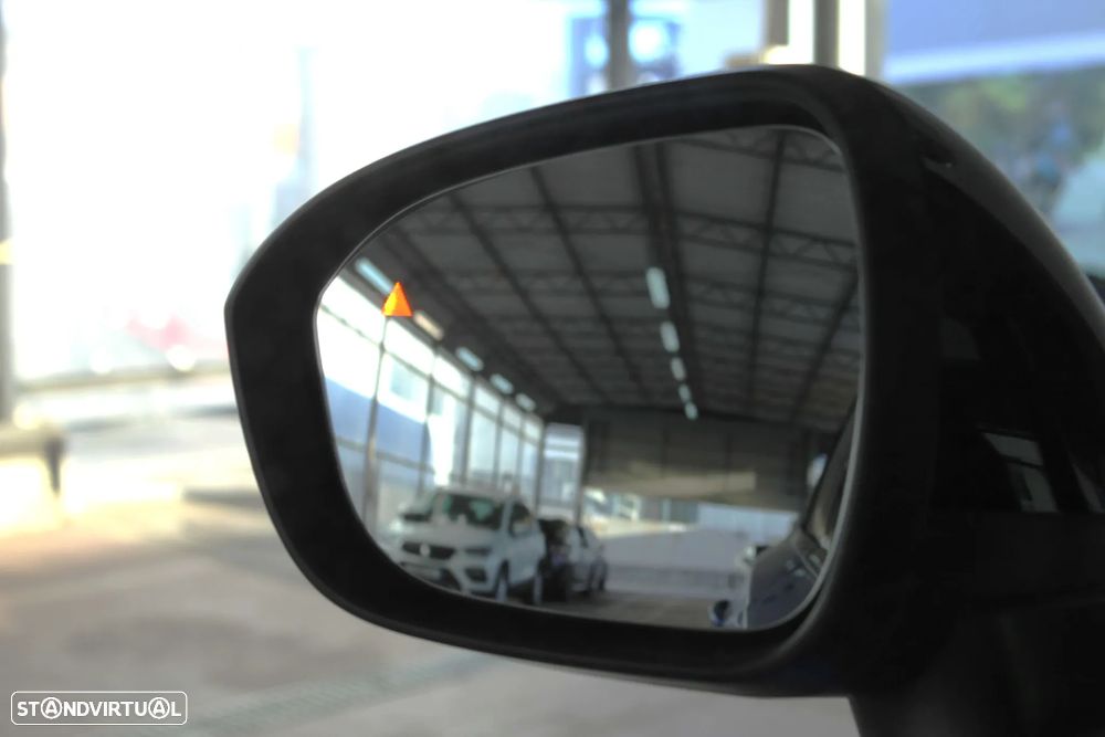 Nissan Qashqai 1.3 DIG-T N-Connecta - 30