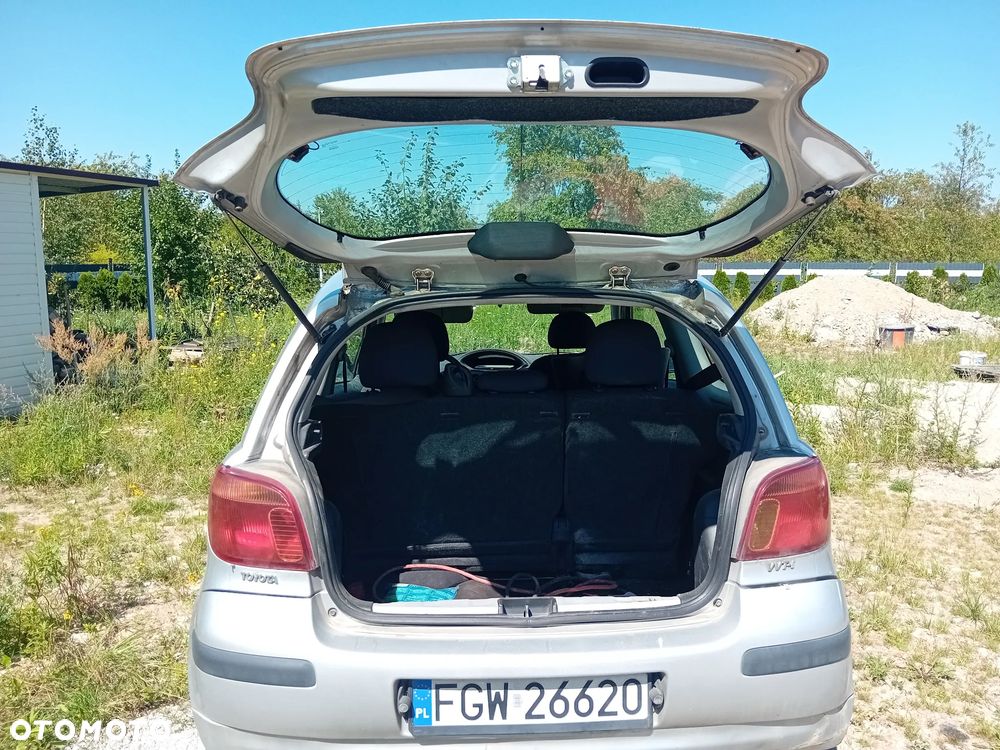 Toyota Yaris 1.0 Base - 7