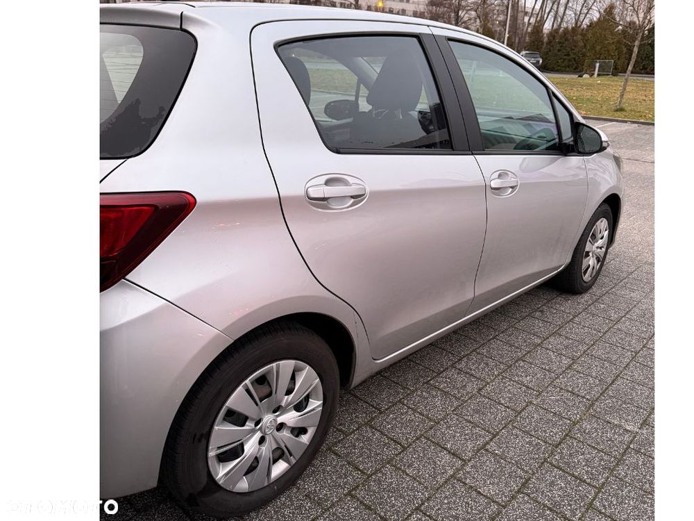 Toyota Yaris 1.33 Active EU6 - 3
