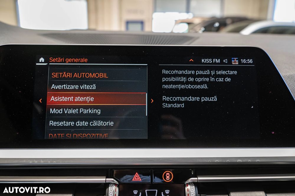 BMW Seria 3 320d Aut. Sport Line - 29