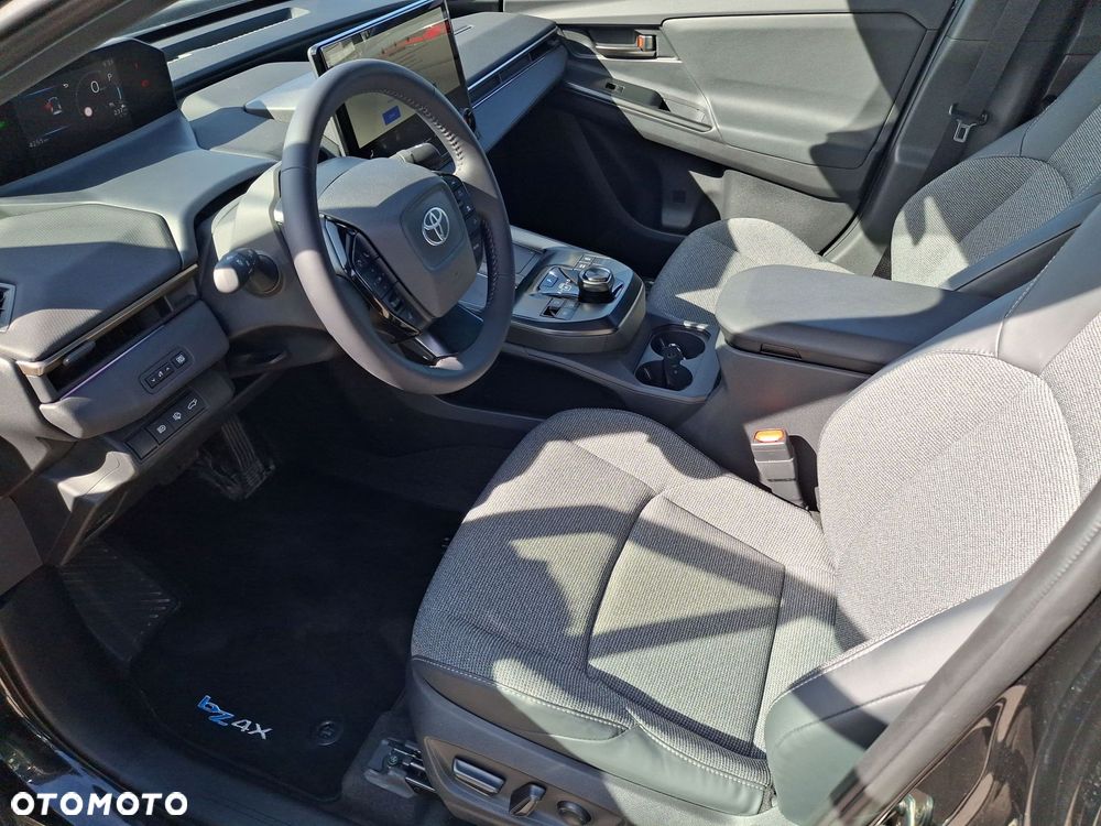 Toyota bZ4X - 9