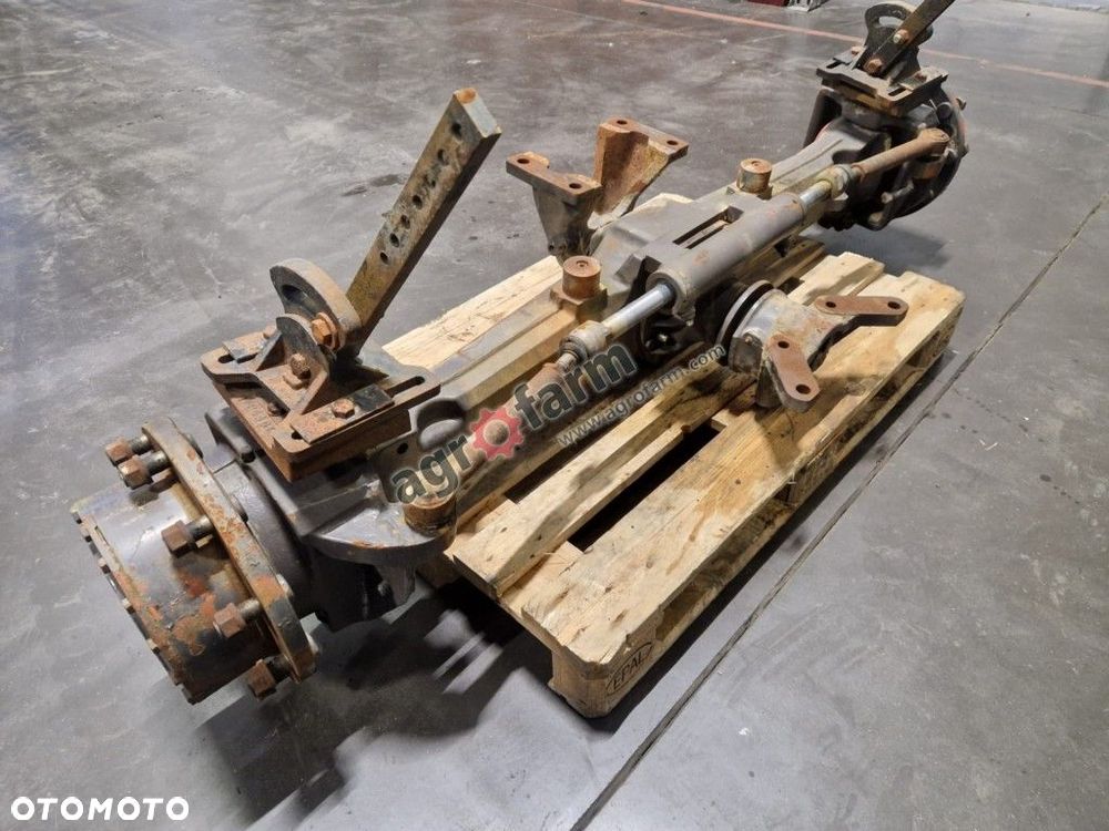 Przedni most Massey Ferguson 6180, 6270, 6280 - 3