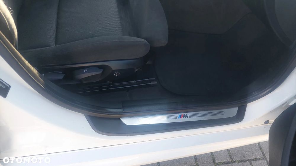 BMW X1 sDrive18d M Sport sport - 36