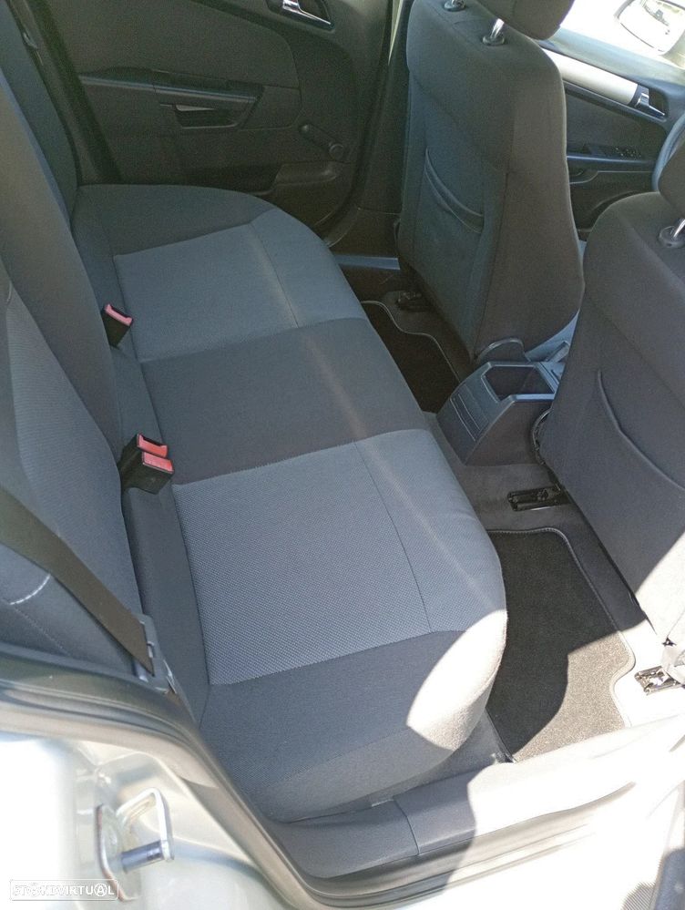 Opel Astra 1.3 CDTI Edition - 4