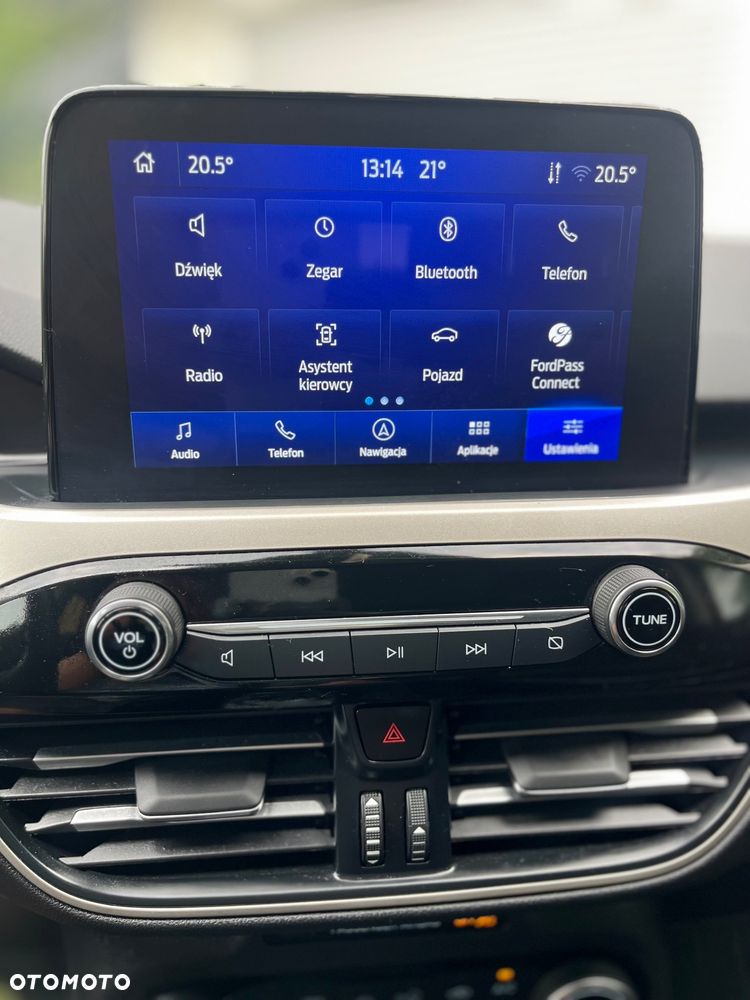 Ford Kuga 2.5 FHEV FWD Titanium X - 27