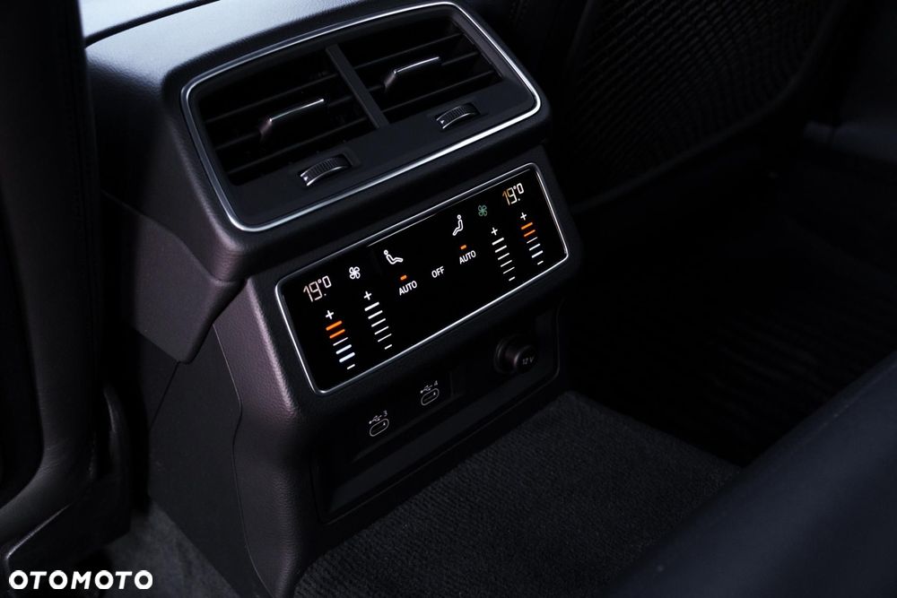Audi S6 Avant TDI quattro tiptronic - 32