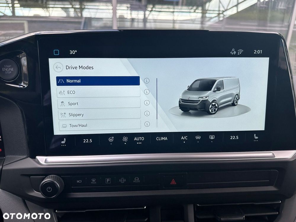 Volkswagen Nowa Caravelle Caravelle Style silnik: 2,0 l TDI 170 KM / skrzynia biegów: 8-biegowa automatyczna rozstaw osi: 3500 mm - 21