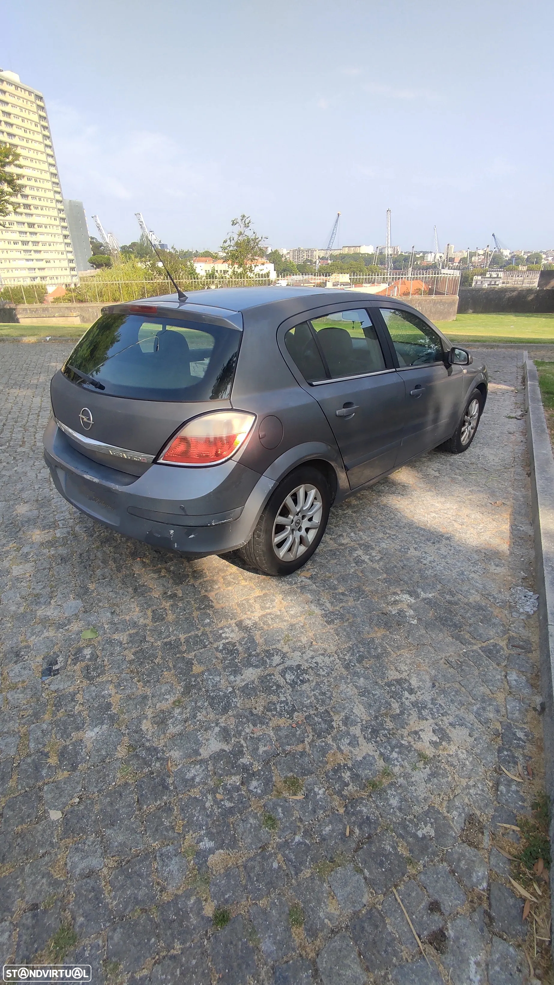 Opel Astra 1.7 CDTi Elegance - 28