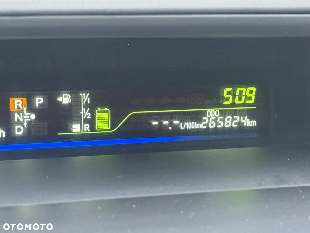 Toyota Prius+ (Hybrid) Comfort - 15