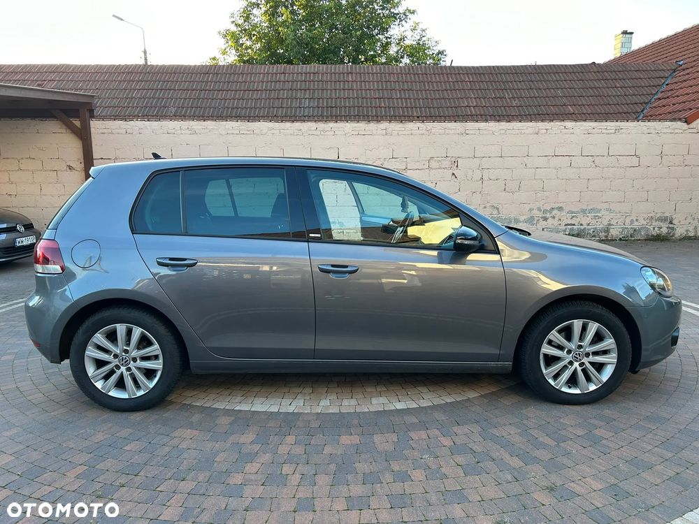 Volkswagen Golf ver-2-0-tdi-dpf-bluemotion-technology-style - 4