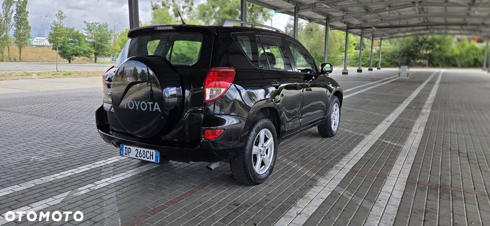 Toyota RAV4 2.2 D-4D 4x4 Sol - 8
