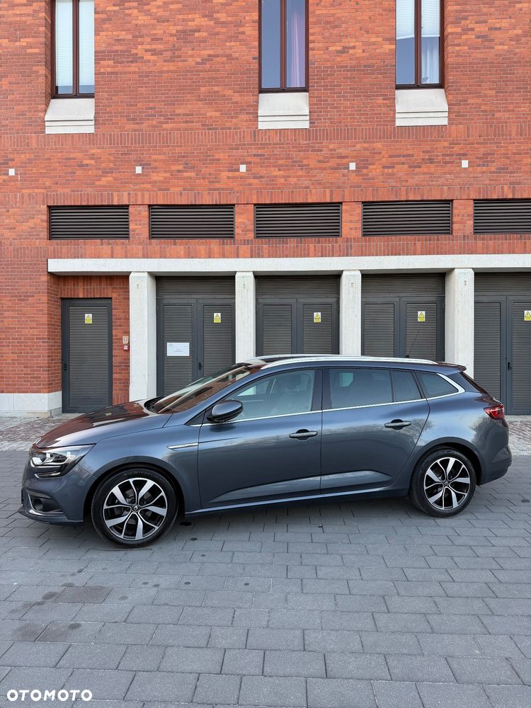 Renault Megane ENERGY TCe 140 EDC BOSE EDITION - 23