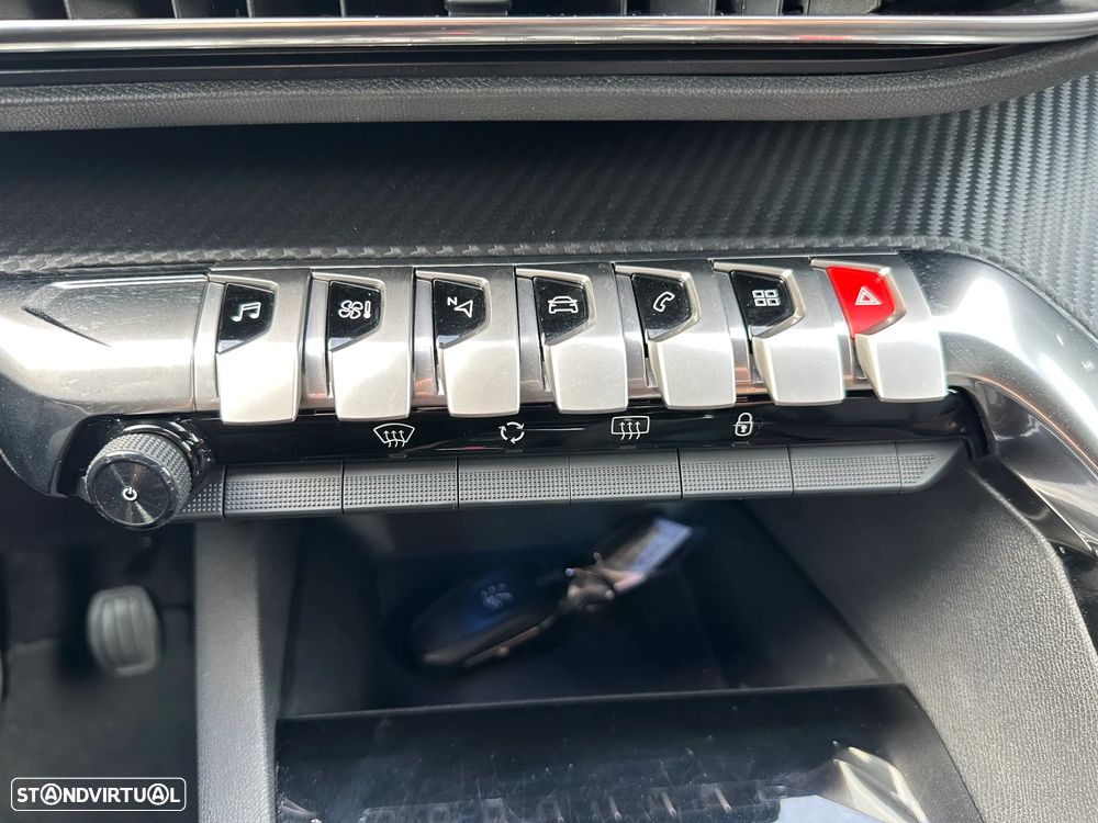 Peugeot 3008 PureTech 130 Stop & Start GPF Allure Business-Pack - 11