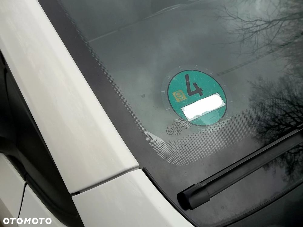 Volkswagen up! white style - 22