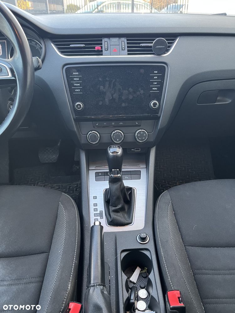 Skoda Octavia 2.0 TDI DSG Ambition - 13